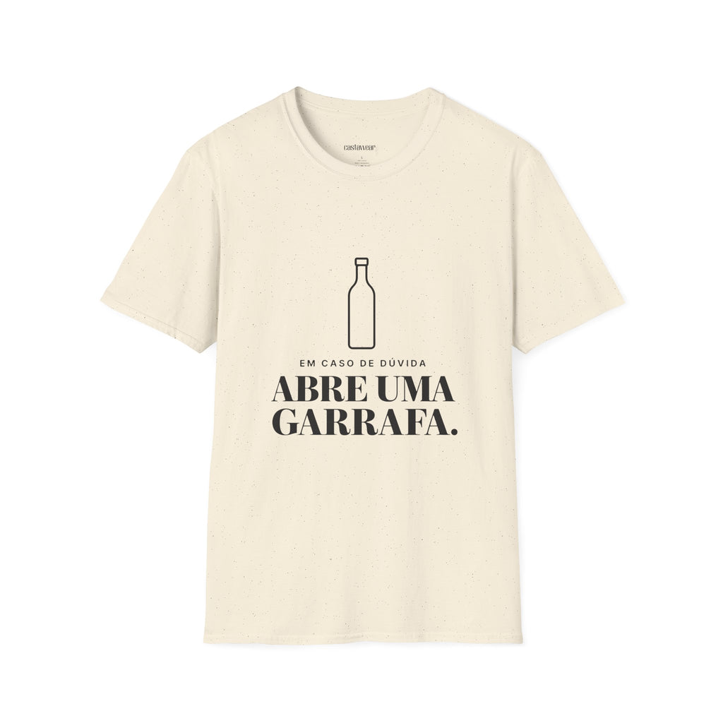Abre uma Garrafa T-Shirt