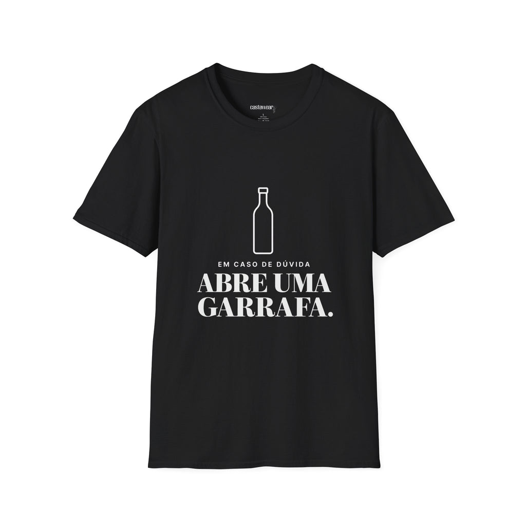 Abre uma Garrafa T-Shirt